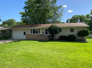 313 N Whitney St, Marshall, MN 56258