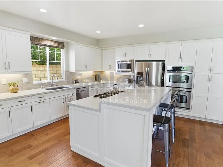 26882 Greenleaf Ct — Photo 7