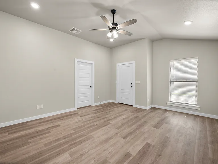 13510 Avenue X — Photo 11