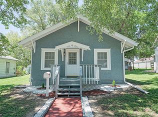 417 S 11th St, Beatrice, NE 68310