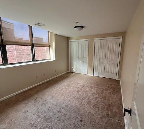 5th image of 528 N New St APT 19