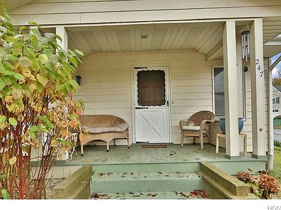 5th image of 247 Bradhurst Ave
