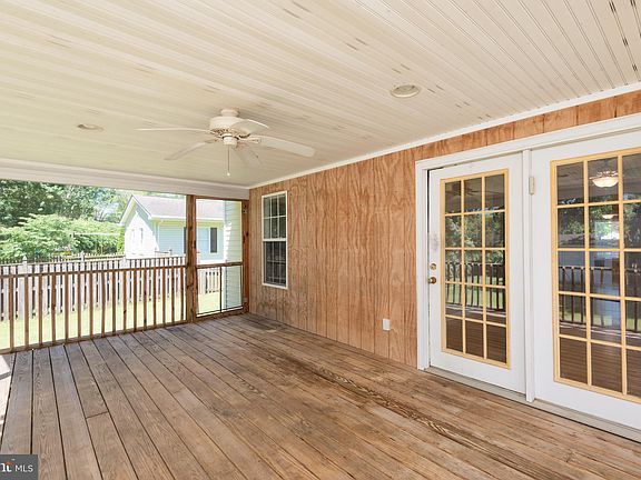 5th image of 819 Chester River Dr
