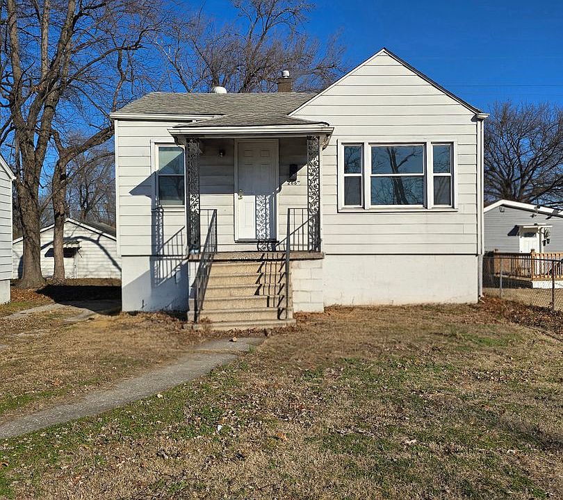 1st image of 2667 E 23rd St