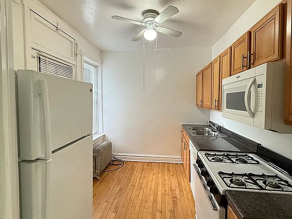 2nd image of 3910 W Argyle St APT 3