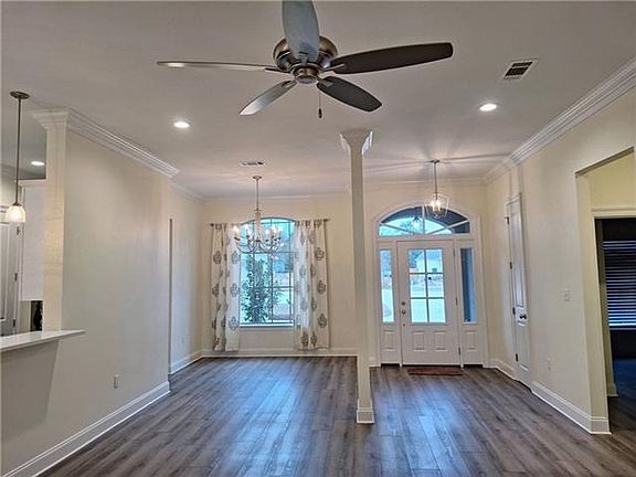 2nd image of 341 Alan Cir