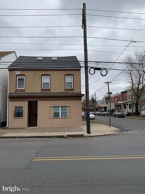 2nd image of 1101 E State St