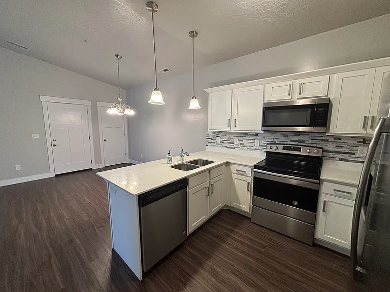 3727 W 1530 N #303 — Photo 5