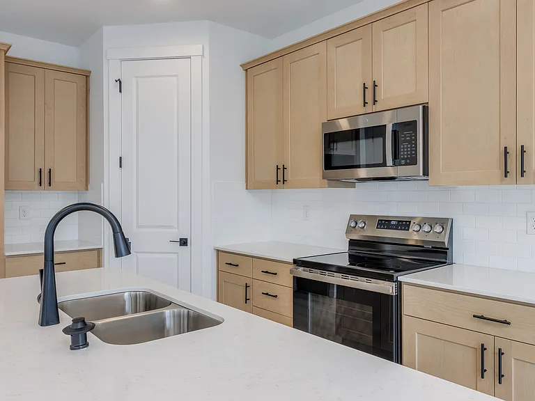 806 NW 178th Way — Photo 10