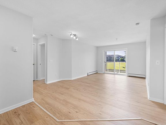 5th image of 240 Spruce Ridge Rd #221
