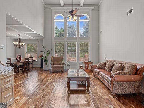 4th image of 1132 Venetian Ln