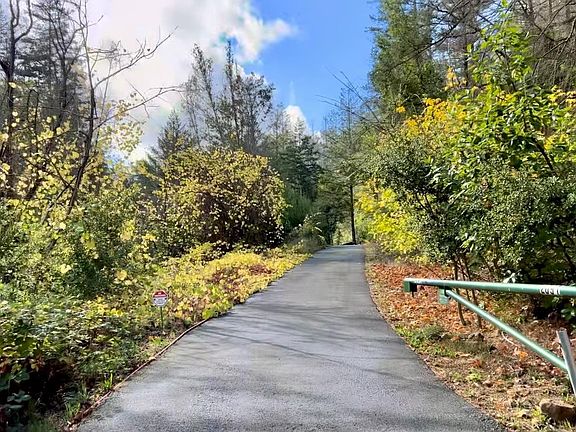 2nd image of 2091 Mark West Springs Road