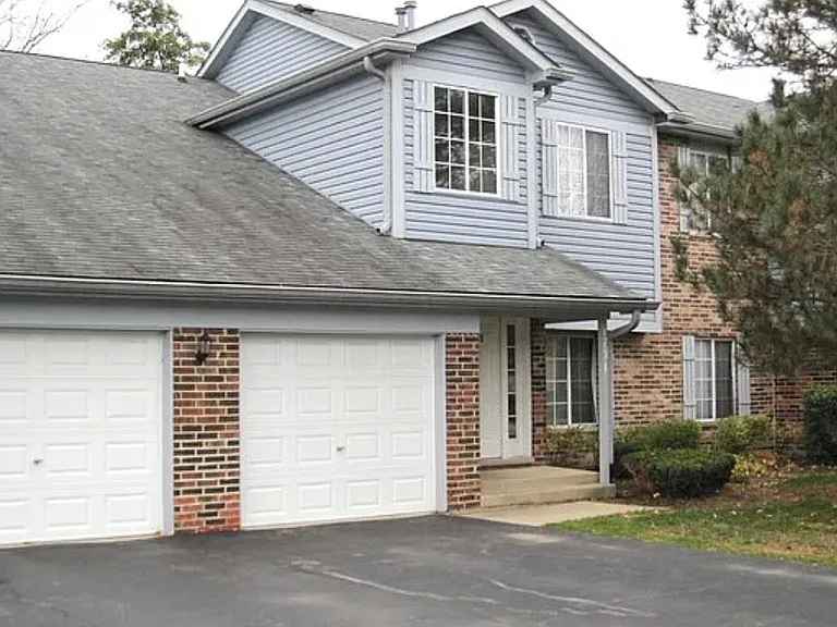 1721 Chesapeake Ln #1 — Photo 1