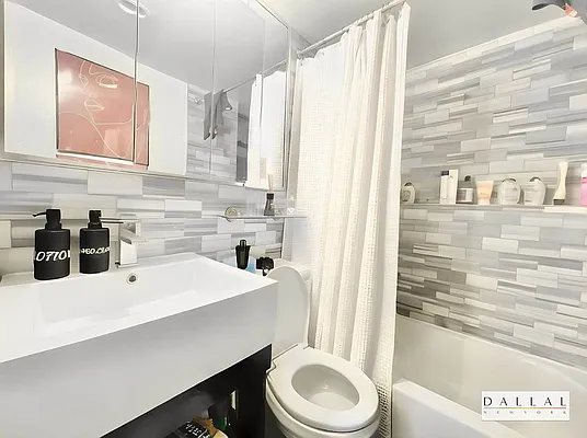 Rented by DALLAL | media 3