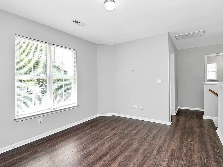 3731 Bullard St — Photo 16