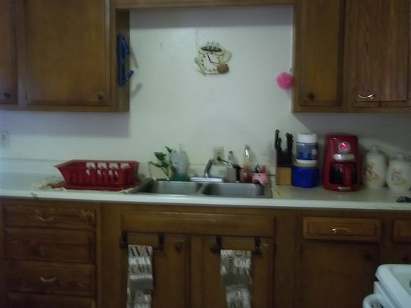2nd image of 1553 E Washington St