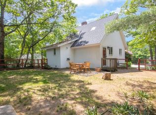 1 Upland Rd, Plymouth, MA 02360