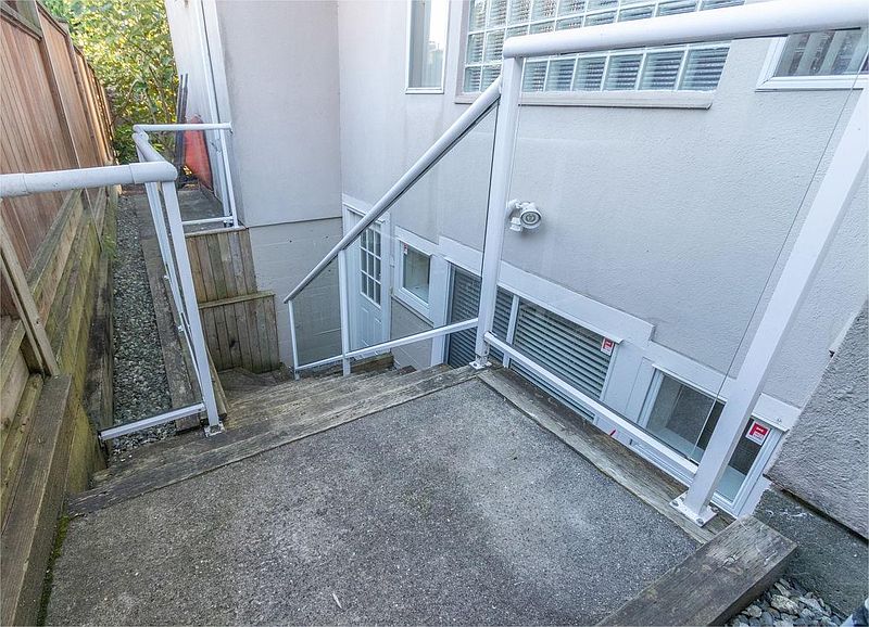 West Vancouver House for rent - 2 Bedrooms — photo 8