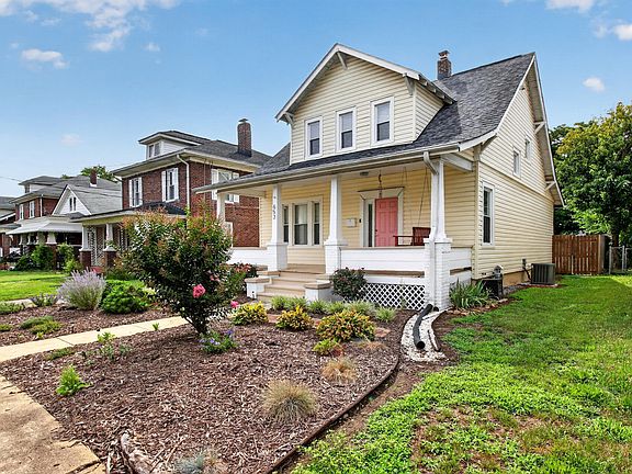 3rd image of 653 Murray Ave SE