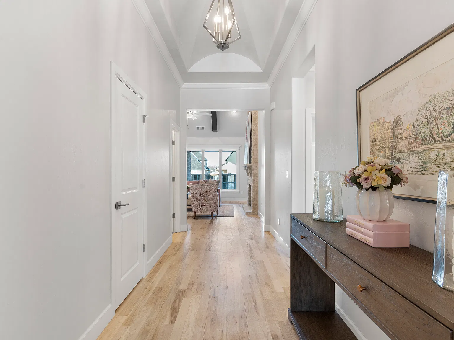 3 bed, 2.5 bath, 2001 sqft, $2,750 — Photo 4