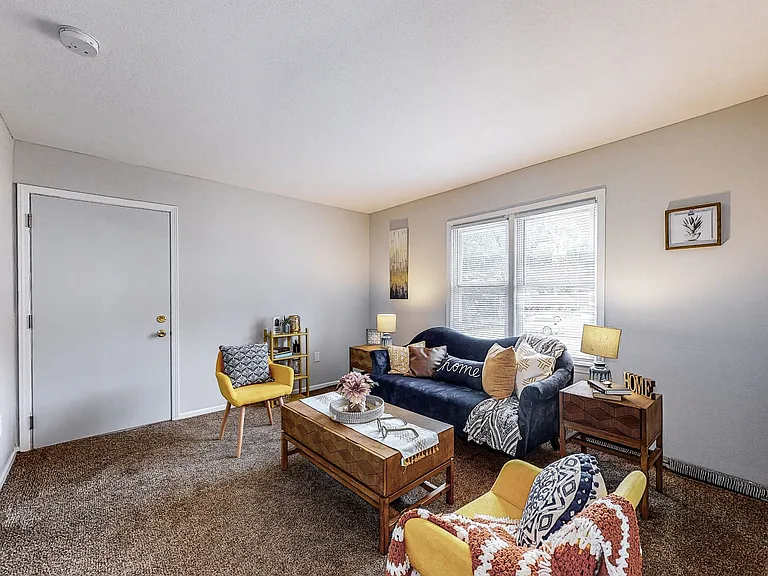 2519 Clarkson Ave — Photo 15