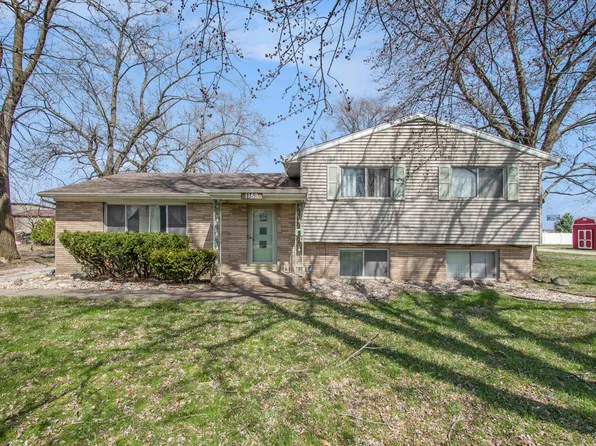 1189 Nickerson Ct, Benton Harbor, MI 49022