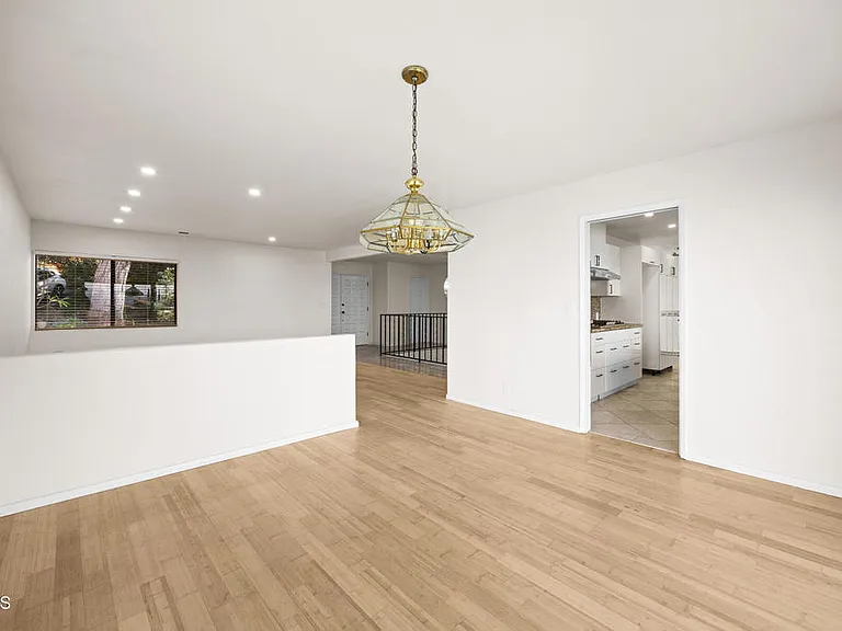 534 Alta Vista Ave — Photo 10
