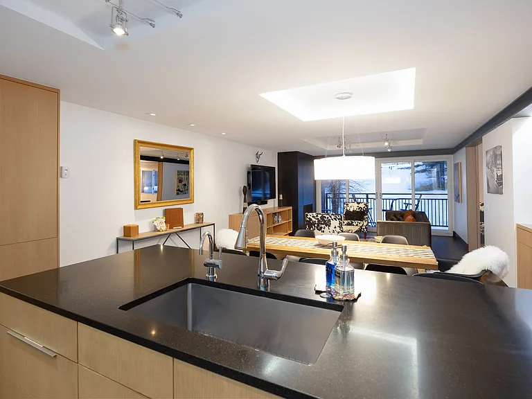 700 S Monarch St #202 — Photo 11