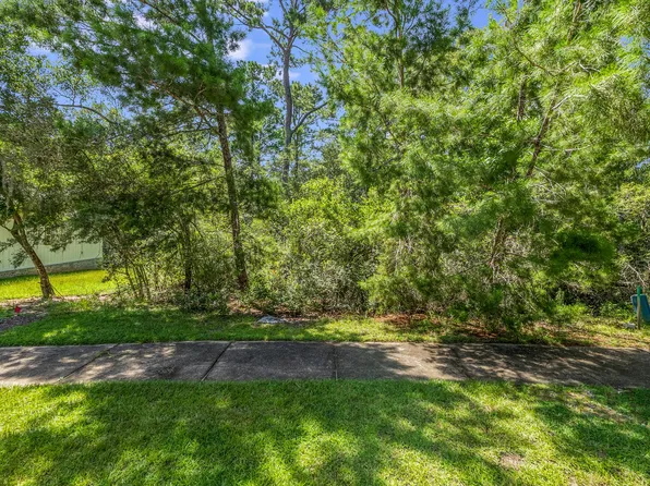 6 Lafayette Crk, Freeport, FL 32439