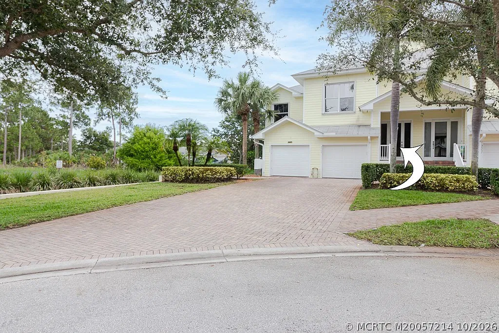 3 bed, 2.0 bath, 2077 sqft, $2,800 — Photo 3