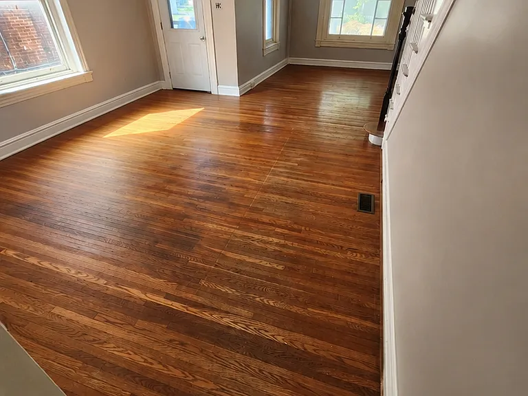 119 N Richmond St — Photo 2