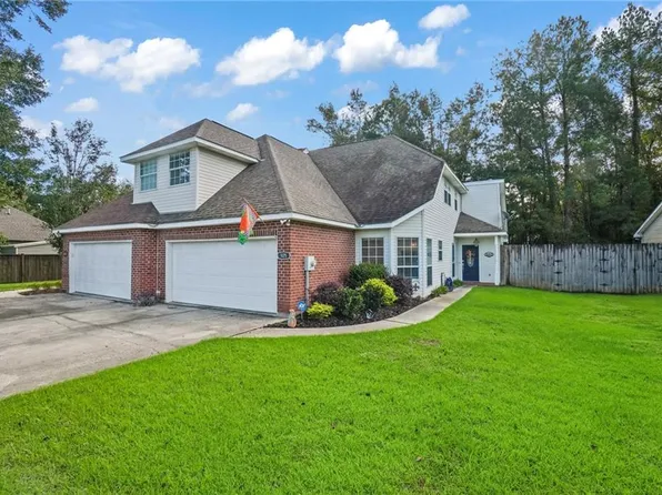 925 Rapatel St, Mandeville, LA 70448