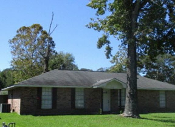 2nd image of 16728 Chickasaw Ave