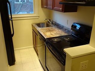 16 Walnut St APT 7, Portland, ME 04101