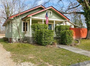 230 Substation St, Hendersonville, NC 28792