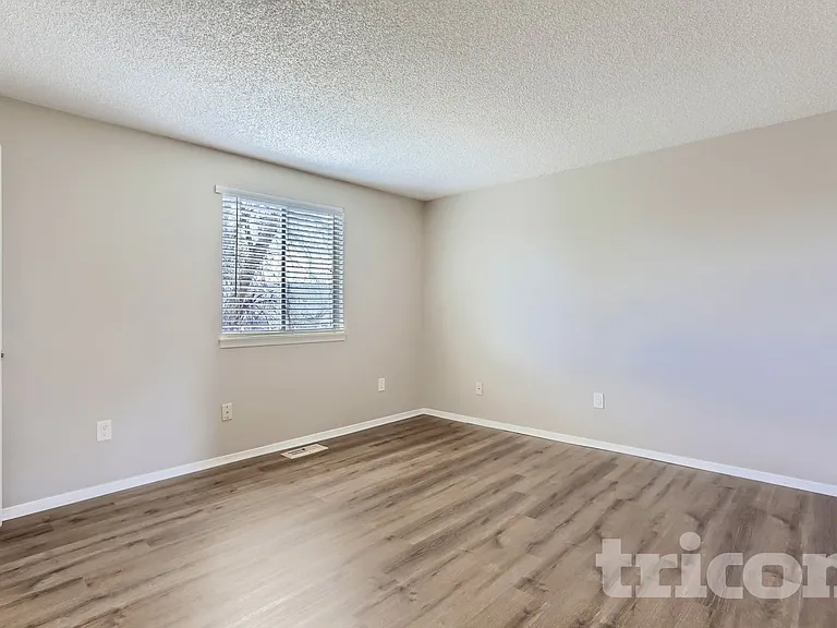 17662 Ponderosa Ave — Photo 9
