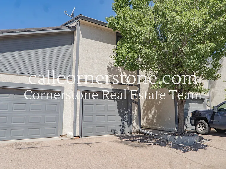4877 Bluestem Dr — Photo 18