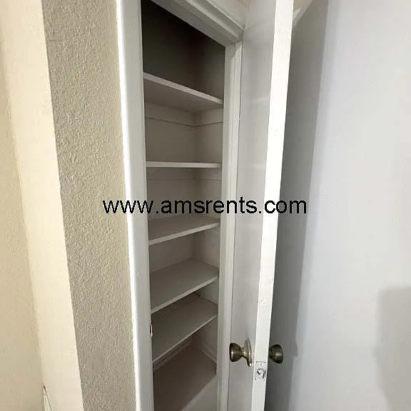 8332 Mara Vista Ct — Photo 13