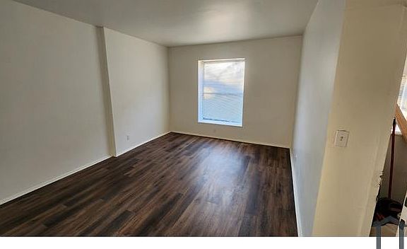 2nd image of 1320 Academy Ave APT D
