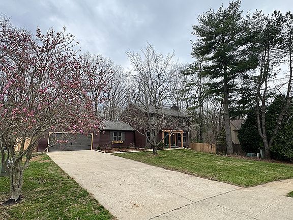 2nd image of 1026 Williamsburg Dr