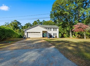 303 Edgewater Dr, Anderson, SC 29626