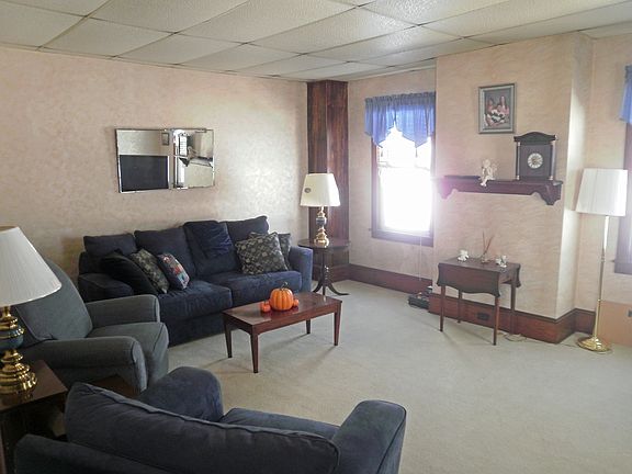 Large living room off the front door