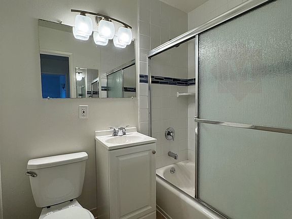 5th image of 2102 Bath St APT 10