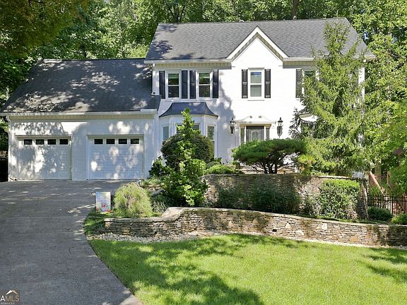 2nd image of 4805 Thornwood Dr NW