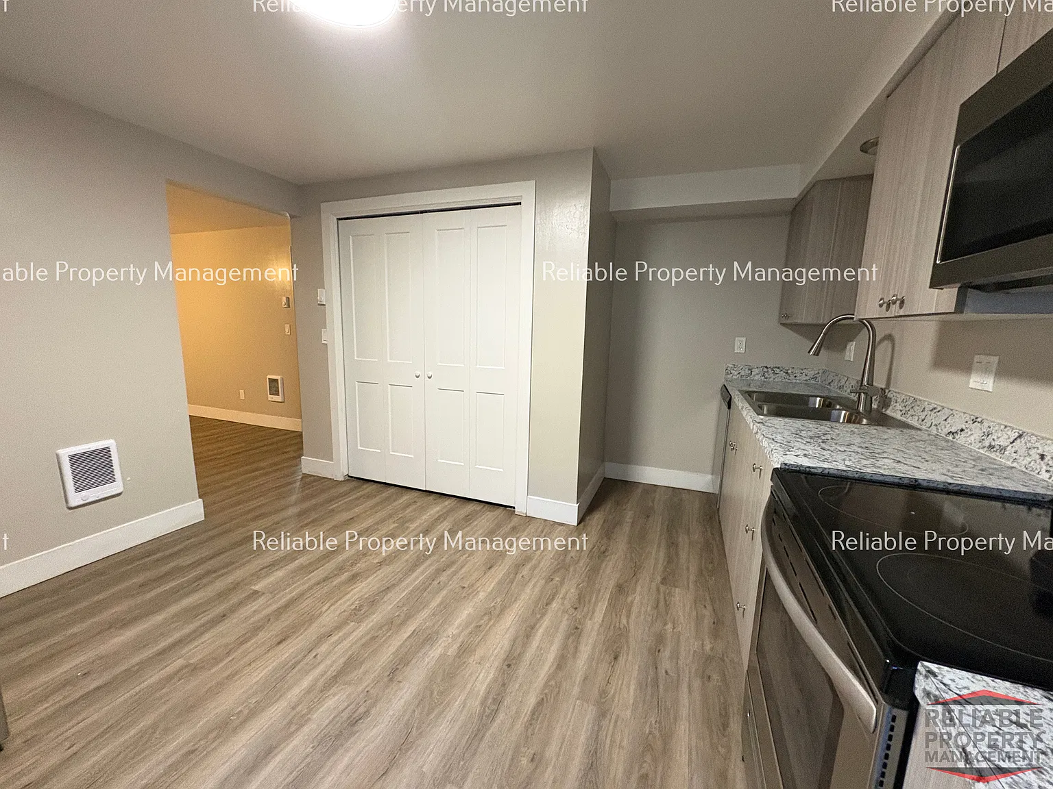 2 bed, 830 sqft, $1,125 — Photo 3