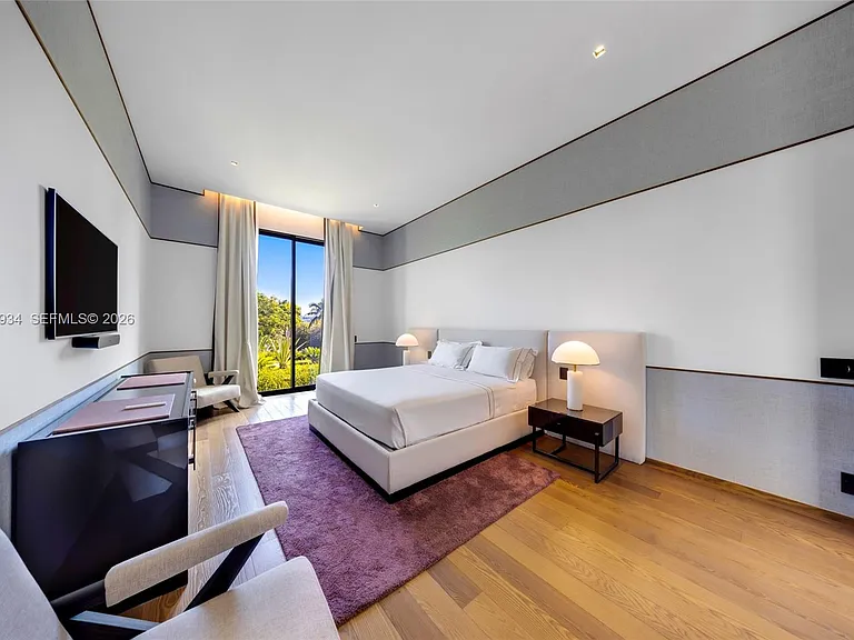 200 W Rivo Alto Dr — Photo 50
