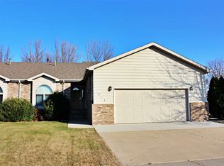 813 16th Ave SE, Minot, ND 58701