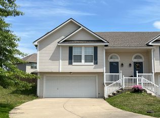 505 Regina Ct, Raymore, MO 64083