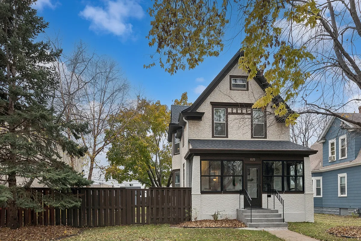 Building Photo - 3220 Minnehaha Ave