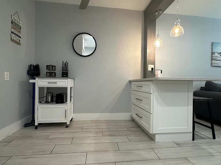 119 Sunrise Ave #A — Photo 6